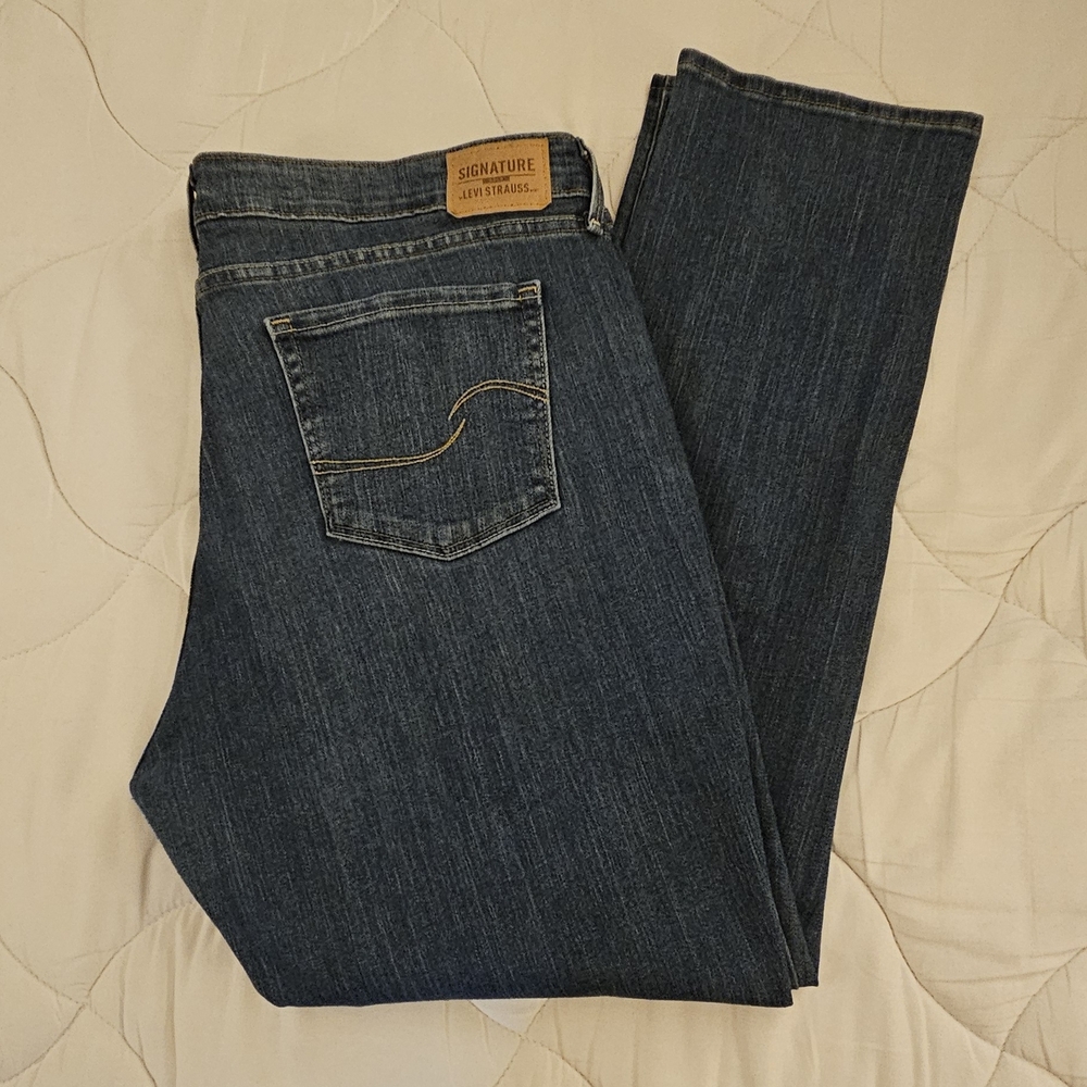 Signature by Levi Strauss Men's Blue Jeans